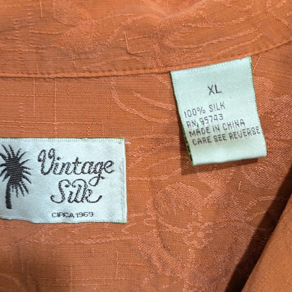 Tommy Bahama Mens Hawaiian Shirt XL Salmon 100% Silk Short Sleeve Casual - Picture 4 of 9